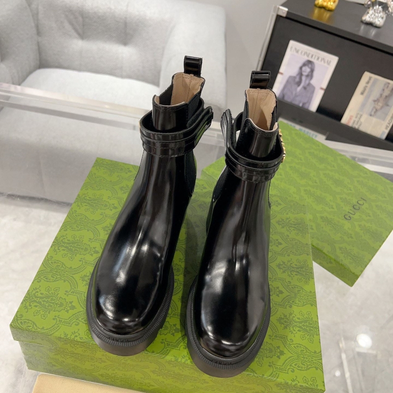 G*u*i boots